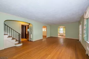 27 Glen Rd, West Orange Township, NJ 07052 - Photo 4