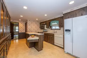 27 Glen Rd, West Orange Township, NJ 07052 - Photo 10