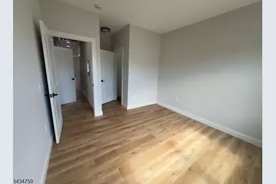 484 S 19th St 2nd Fl, Newark, NJ 07103 - Photo 22
