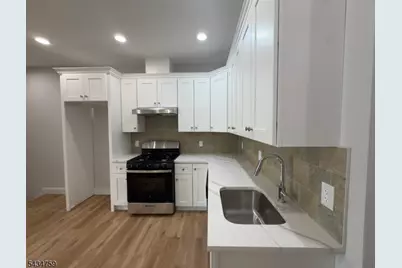 484 S 19th St 2nd Fl, Newark, NJ 07103 - Photo 10