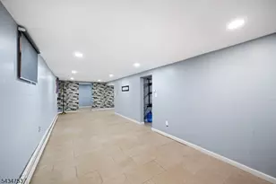 247 E 6th St, Clifton, NJ 07011 - Photo 18