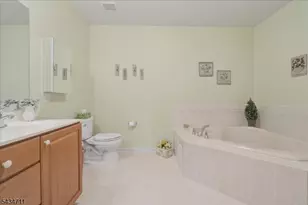 104 Ridgeview Ln, Mount Arlington, NJ 07856 - Photo 22