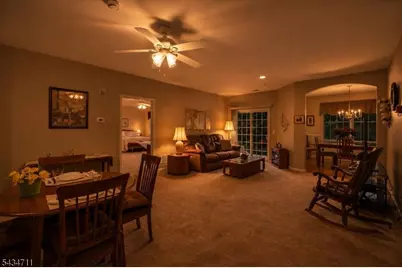 104 Ridgeview Ln, Mount Arlington, NJ 07856 - Photo 4