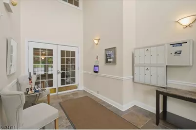 104 Ridgeview Ln, Mount Arlington, NJ 07856 - Photo 2