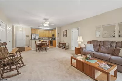 104 Ridgeview Ln, Mount Arlington, NJ 07856 - Photo 12