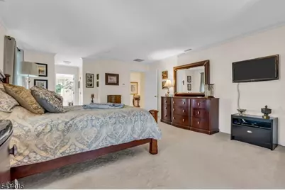 6 Champions Cir, Branchburg Township, NJ 08876 - Photo 18
