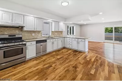 222 Eagle Rock Ave, Roseland, NJ 07068 - Photo 6