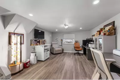 1262 Christine Cir, Scotch Plains Township, NJ 07076 - Photo 18