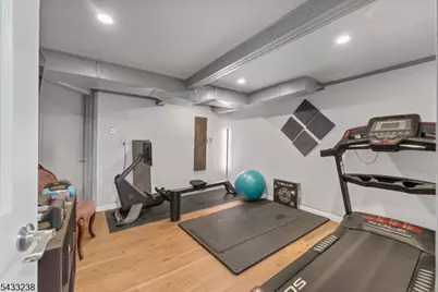 1262 Christine Cir, Scotch Plains Township, NJ 07076 - Photo 20