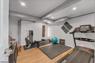 1262 Christine Cir, Scotch Plains Township, NJ 07076 - Photo 20