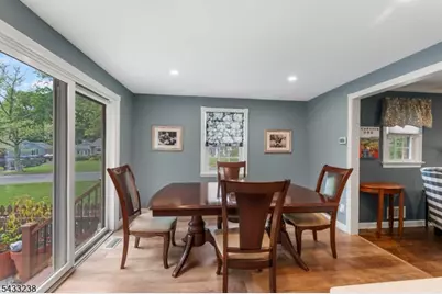 1262 Christine Cir, Scotch Plains Township, NJ 07076 - Photo 6