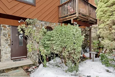 3I Brookside Hts #3i, Wanaque, NJ 07465 - Photo 2