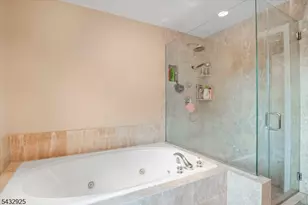 11 Queens Ln, Wayne, NJ 07470 - Photo 20