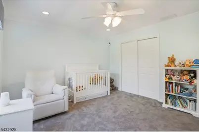 11 Queens Ln, Wayne, NJ 07470 - Photo 22