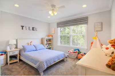 11 Queens Ln, Wayne, NJ 07470 - Photo 14