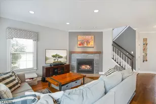 11 Queens Ln, Wayne, NJ 07470 - Photo 6