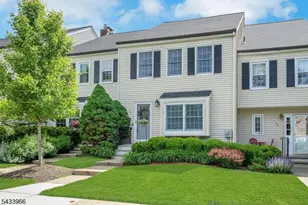 38 Essex Dr, Mendham, NJ 07945 - Photo 2