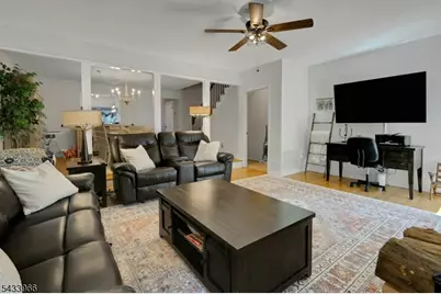 38 Essex Dr, Mendham, NJ 07945 - Photo 10