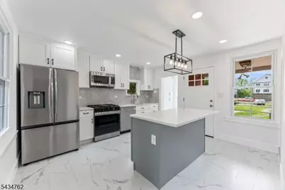 29 Wall St, Raritan, NJ 08869 - Photo 16