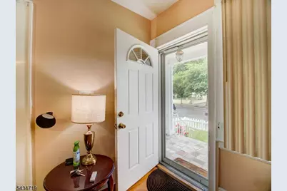 409-411 3rd Ave West, Newark, NJ 07107 - Photo 4