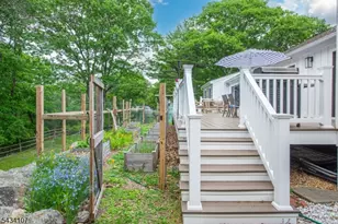 724 Ridge Rd, Kinnelon, NJ 07405 - Photo 22