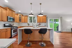 21 Winding Way, West Orange Township, NJ 07052 - Photo 8