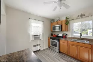 934 Moessner Ave, Union Township, NJ 07083 - Photo 14