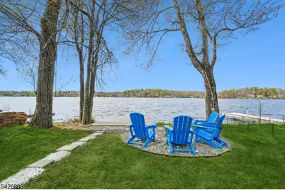 119 Lake Shore Dr, West Milford, NJ 07421 - Photo 2