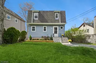 119 Lake Shore Dr, West Milford, NJ 07421 - Photo 4