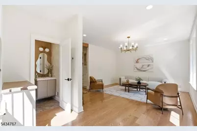 61 Hickory St, Metuchen, NJ 08840 - Photo 20