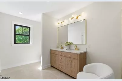 61 Hickory St, Metuchen, NJ 08840 - Photo 38