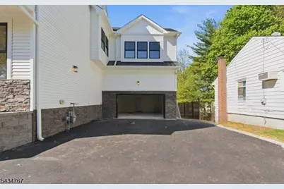61 Hickory St, Metuchen, NJ 08840 - Photo 42