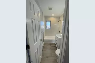 291 Garibaldi Ave, Lodi, NJ 07644 - Photo 6