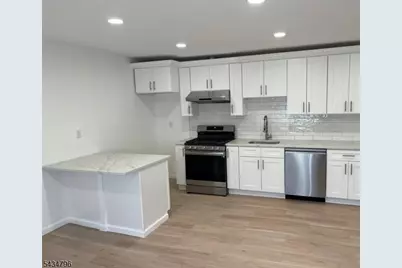 291 Garibaldi Ave, Lodi, NJ 07644 - Photo 2