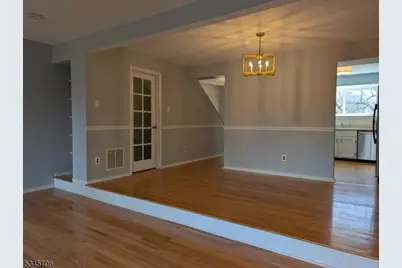 37 Whitehall Ct, Hillsborough Township, NJ 08844 - Photo 8