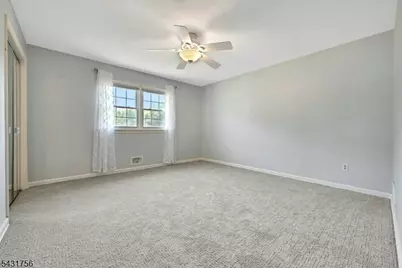 10 Thruway Dr, Bridgewater, NJ 08807 - Photo 24