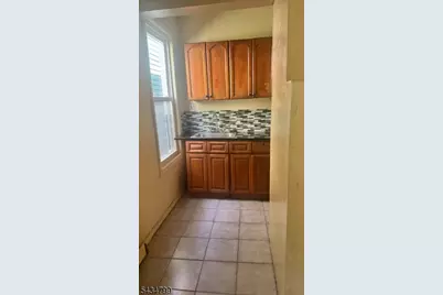 131 S 8th St, Newark, NJ 07107 - Photo 6