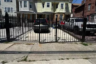 61 Lincoln Ave, Newark, NJ 07104 - Photo 1