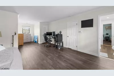 70 Lennon Pl, Clifton, NJ 07013 - Photo 18