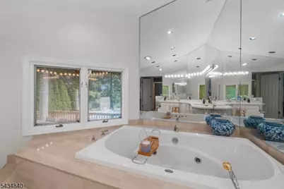 70 Lennon Pl, Clifton, NJ 07013 - Photo 16