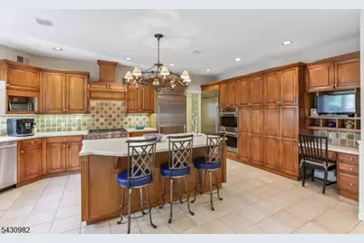 4 Fordham Rd, Livingston, NJ 07039 - Photo 16