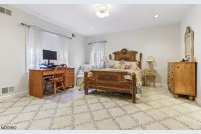 4 Fordham Rd, Livingston, NJ 07039 - Photo 30