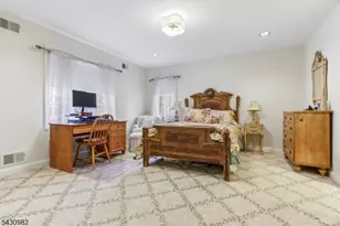 4 Fordham Rd, Livingston, NJ 07039 - Photo 30