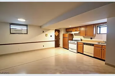 8 Witherspoon St, Nutley, NJ 07110 - Photo 42