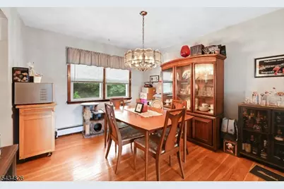 347 Chestnut Ave, South Hackensack Township, NJ 07606 - Photo 16