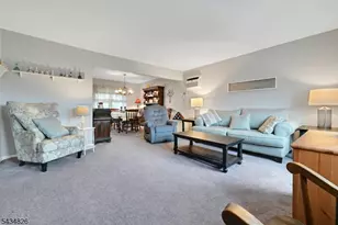 347 Chestnut Ave, South Hackensack Township, NJ 07606 - Photo 4
