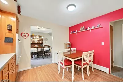 347 Chestnut Ave, South Hackensack Township, NJ 07606 - Photo 8