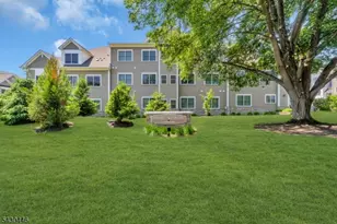 6 McNerney Ln, Florham Park, NJ 07932 - Photo 2