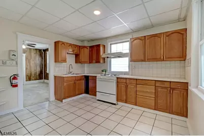 17 Logan Pl, Morristown, NJ 07960 - Photo 10