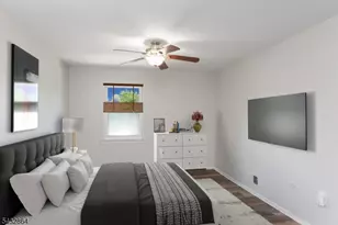 504 Nottingham Way, Raritan Township, NJ 08822 - Photo 2